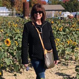 Meet your Posher, Christine